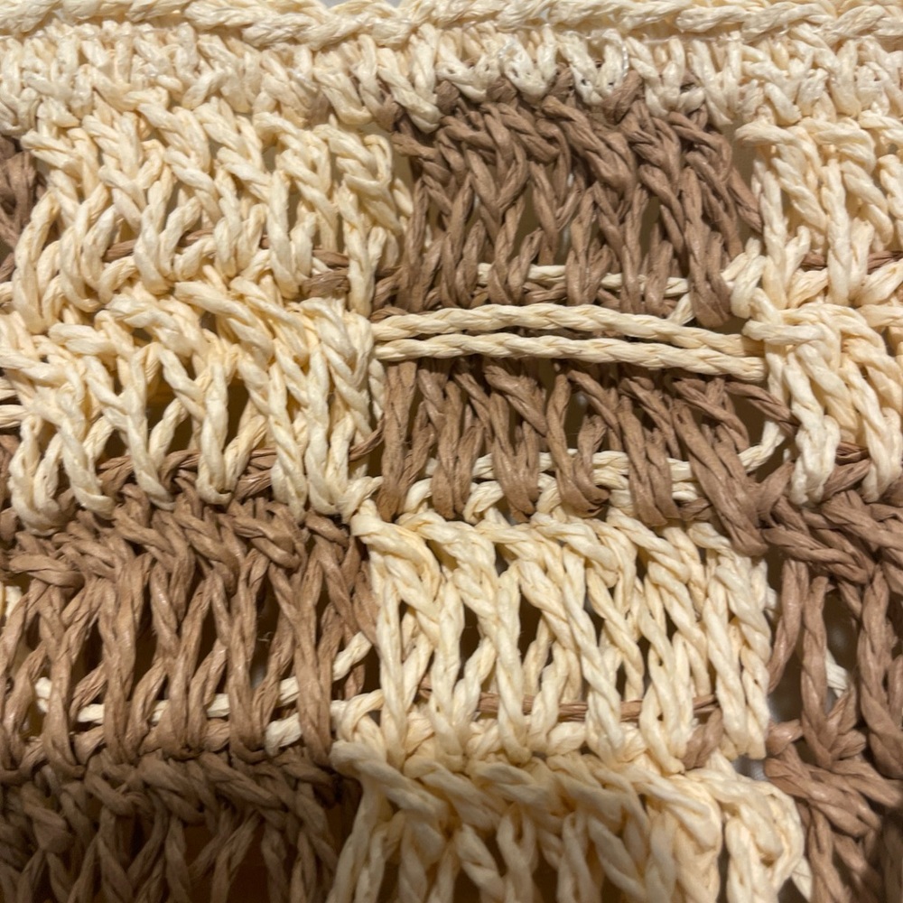 NWT Lu&Elle Woven Tan and Cream Sun-drift Tassel Bucket Bag - Picture 7 of 12